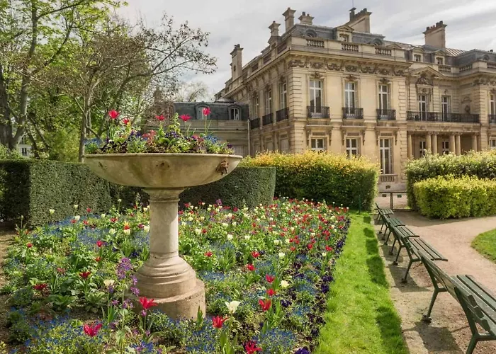 Design Proche Champs-elysees Daire *